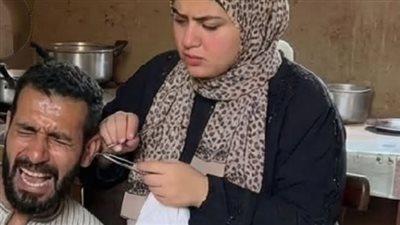 الفتاة التي أنقذت زوجها الأصم… وما أخرجته من أذنه غيّر حياتهما إلى الأبد